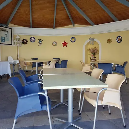 Club Atlantis Apartment *